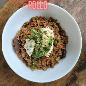 yakimeshi de res y pollo